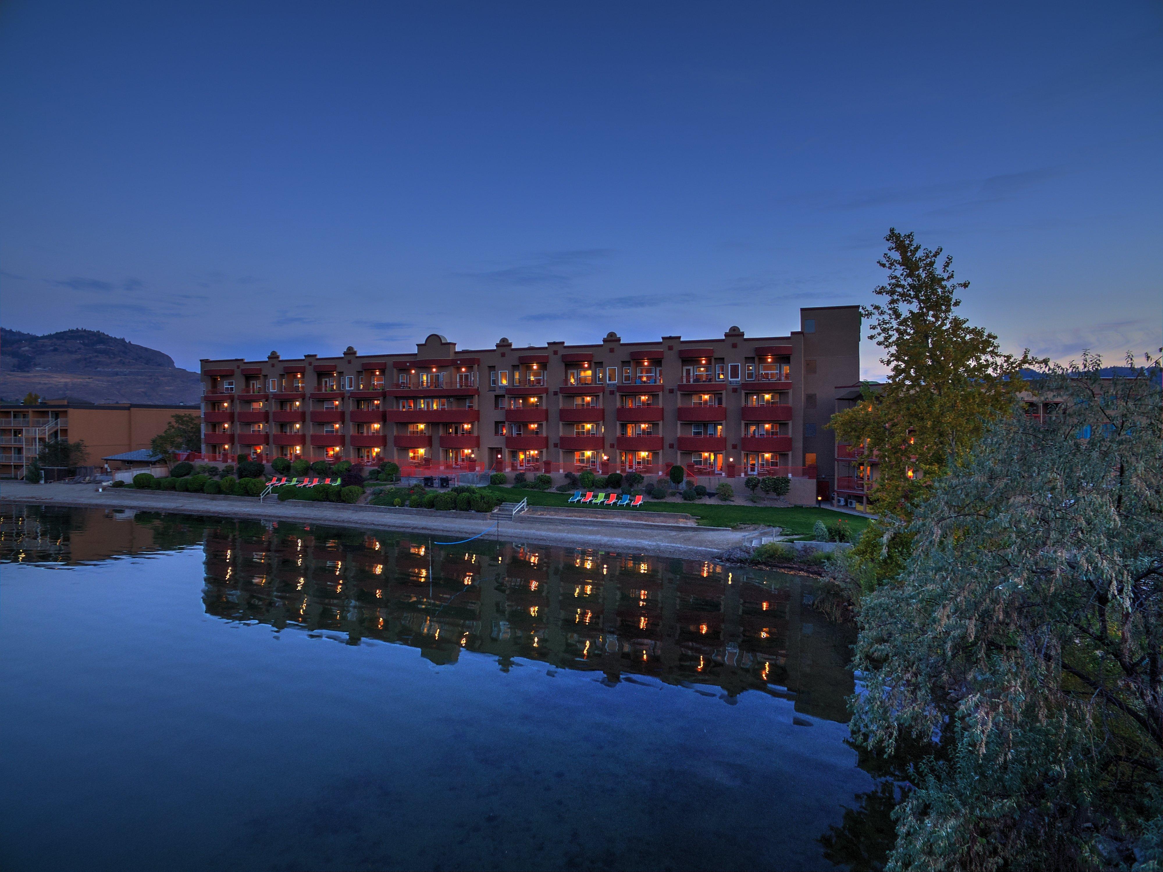 Holiday Inn Hotel & Suites Osoyoos By Ihg Экстерьер фото
